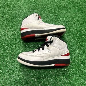 Kids Jordan 2 Retro Sneakers